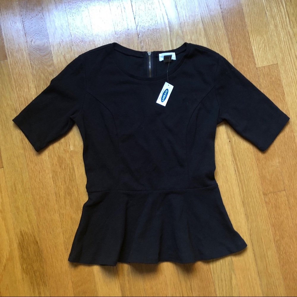 NWT Adorable Old Navy black cotton top.